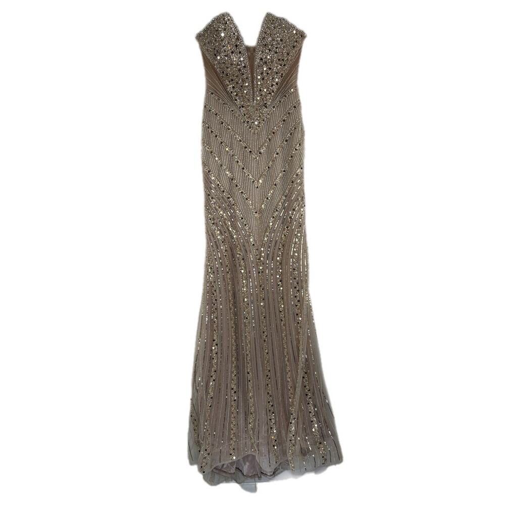 Ladivine Strapless Fitted Beaded Gown in Champagne CD0216 - Women's Size 4 - Picture 3 of 10